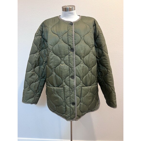 Babaton Aritzia Oversized Quilted Evergreen Lightweight Jacket Size Large - Picture 6 of 15